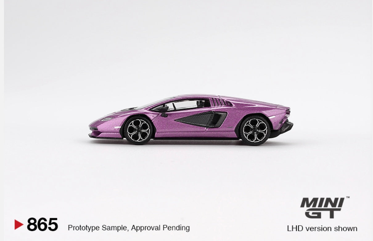1:64 Lamborghini Countach LPI 800-4 Viola 30th Mini GT 865