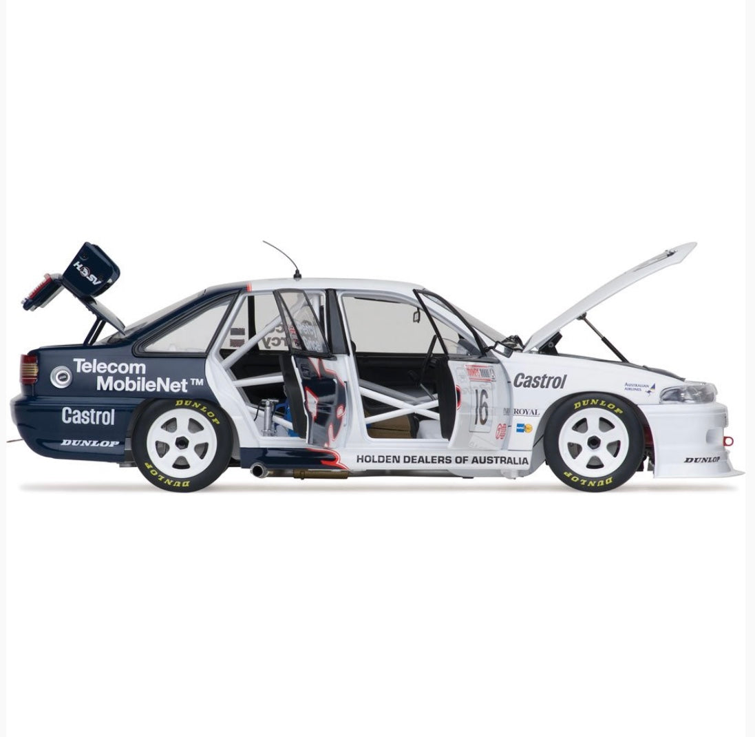 1:18 Holden VP Commodore 1992 Bathurst 5th Place Percy Grice #16 Classic Collectables