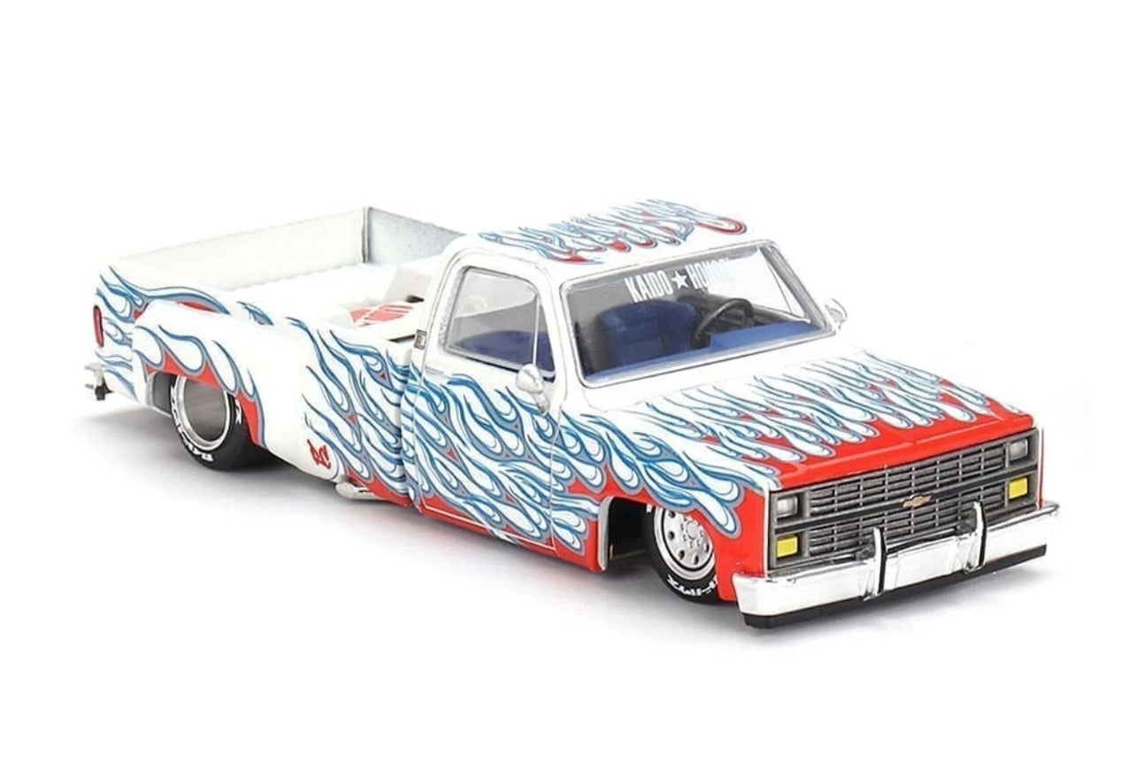 1:64 Chevrolet Silverado Dually On Fire V2 #157 Kaido House
