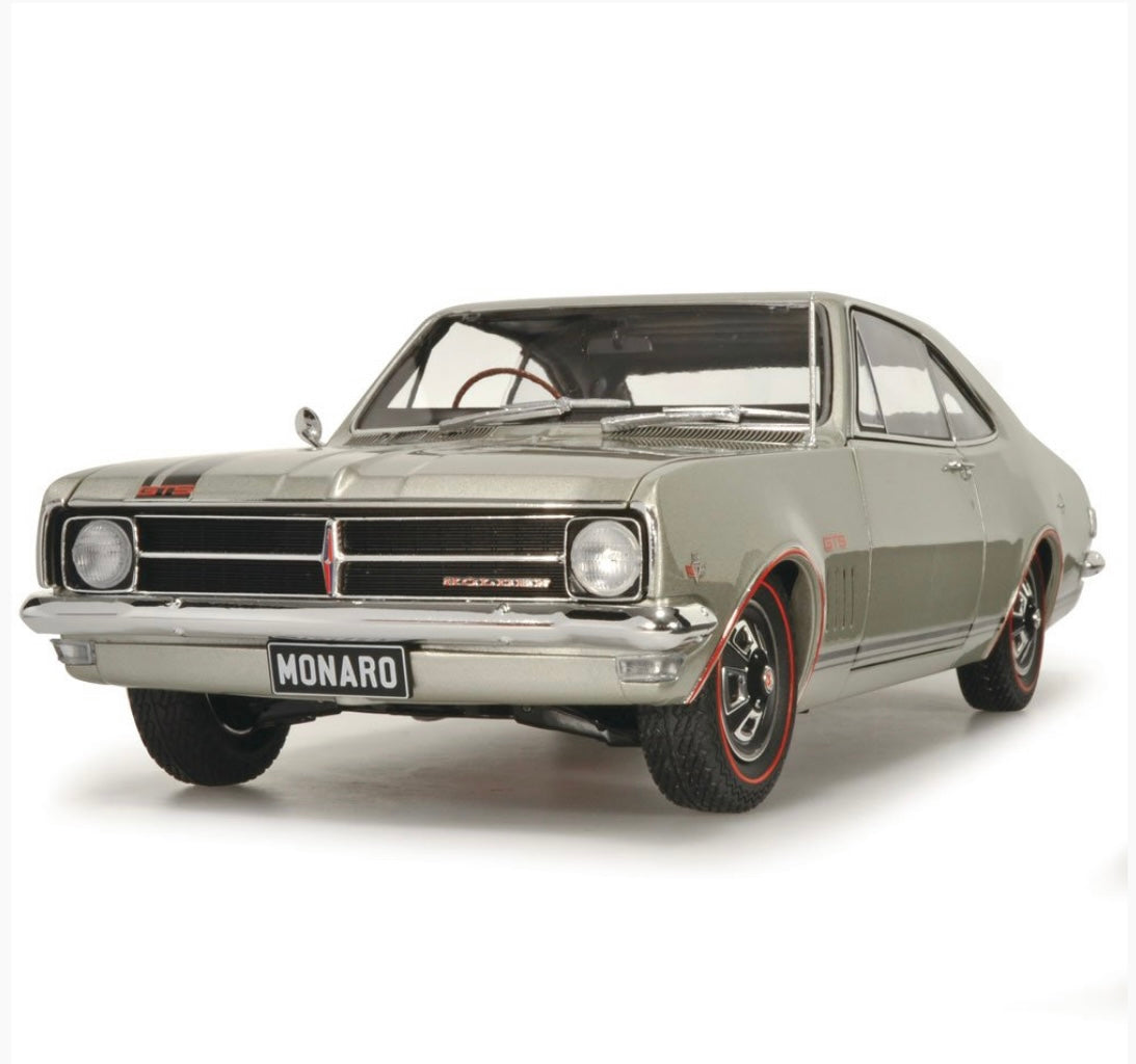 1:18 Holden HK Monaro GTS 327 Silver Mink Classic Carlectables