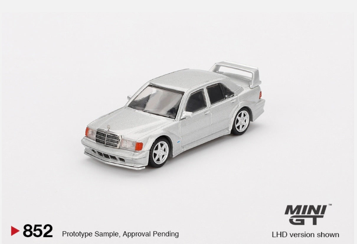 1:64 Mercedes- Benz 190 E 2.5 16 Evolution II Astral Silver Mini GT 852