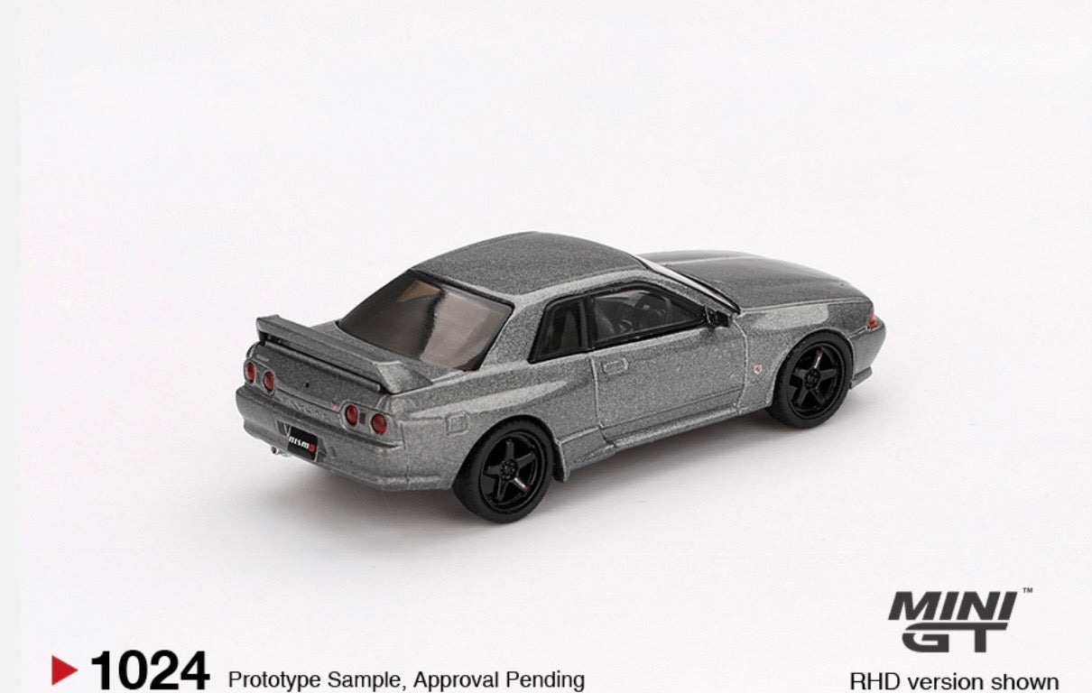 1:64 Nissan Skyline GT-R Nismo BNR32 CRS Version Dark Metal Grey Mini GT 1024