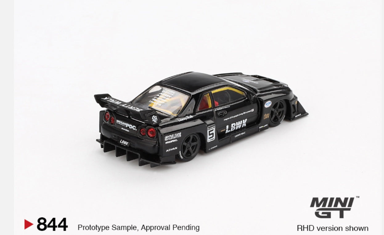 1:64 Nissan LB-ER34 Super Silhouette Skyline Black Mini GT 844