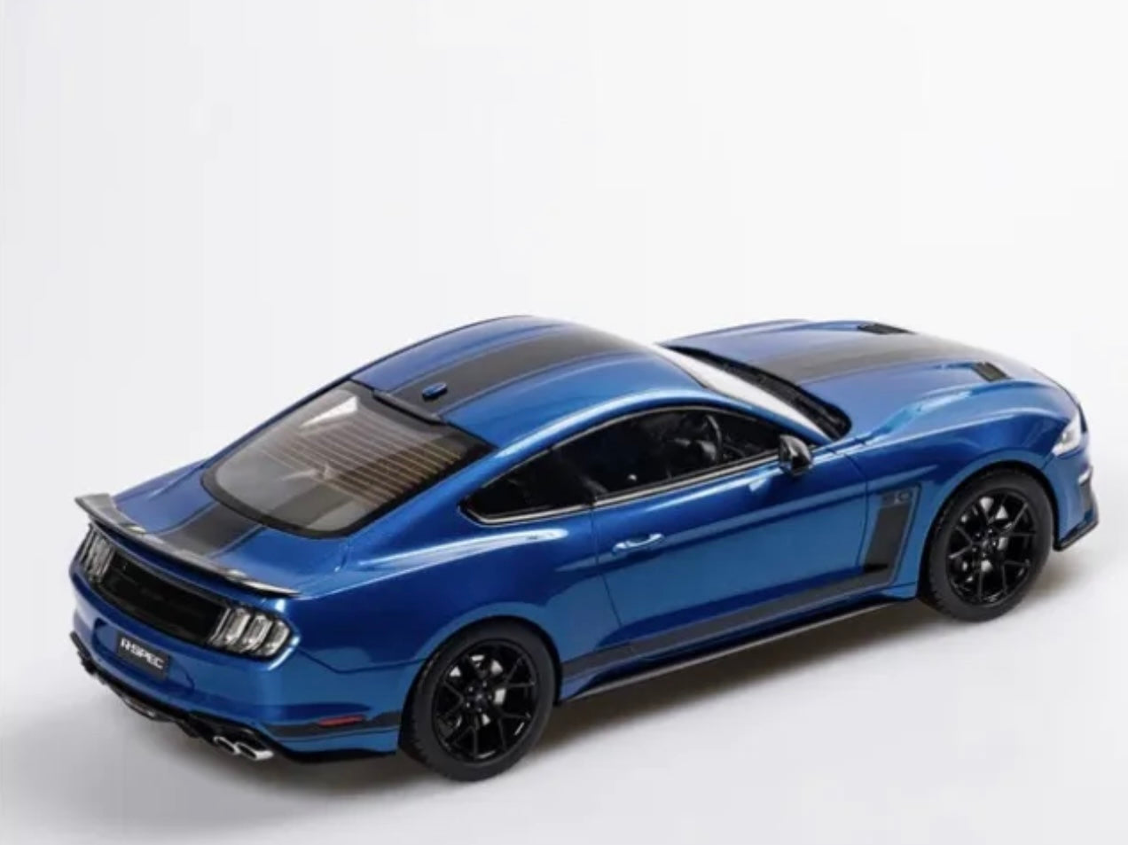 1:18 Ford Mustang R-Spec Velocity Blue Authentic Collectables