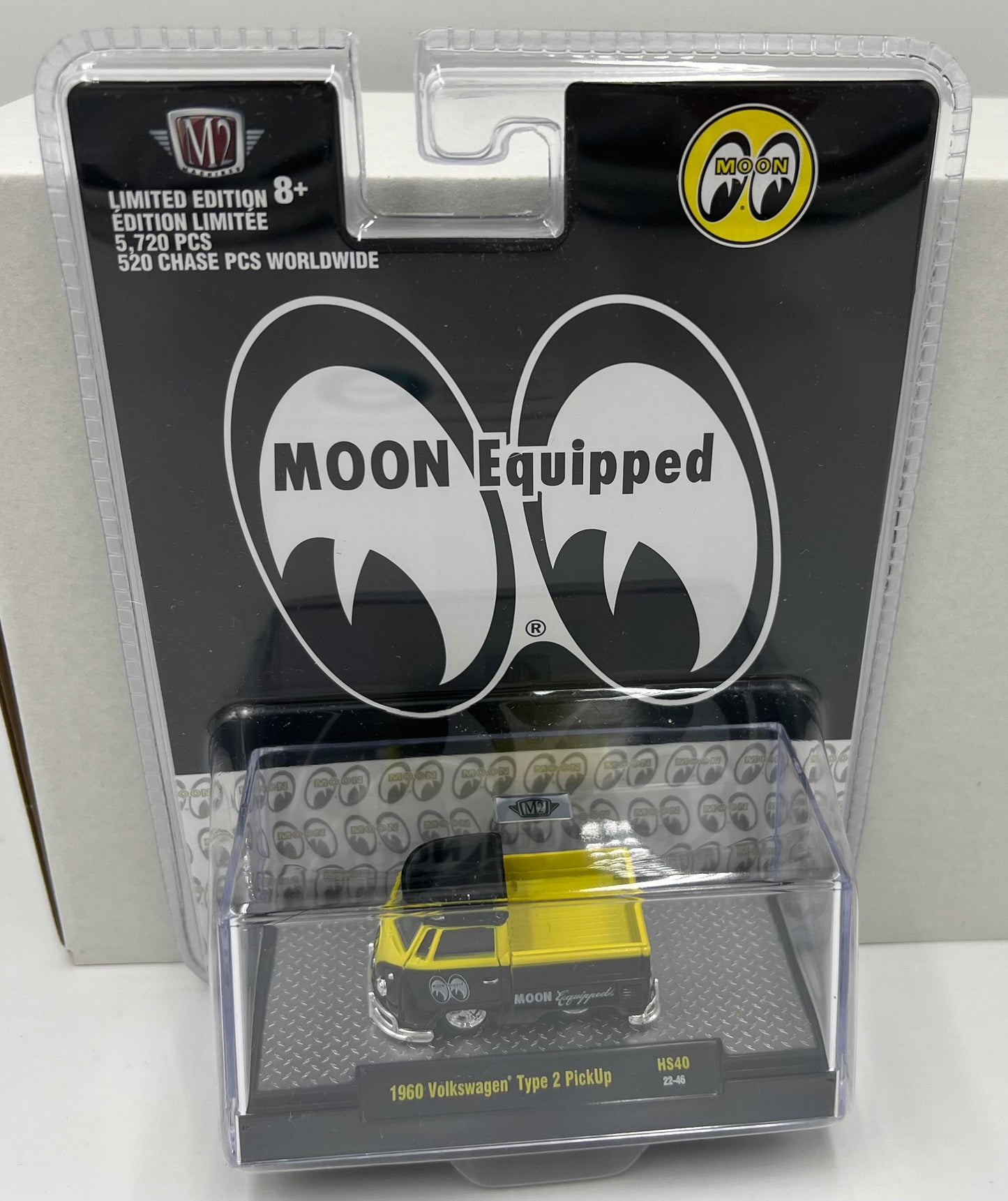 1:64 M2 Machines 1960 Volkswagen Type 2 PickUp Moon Equipped