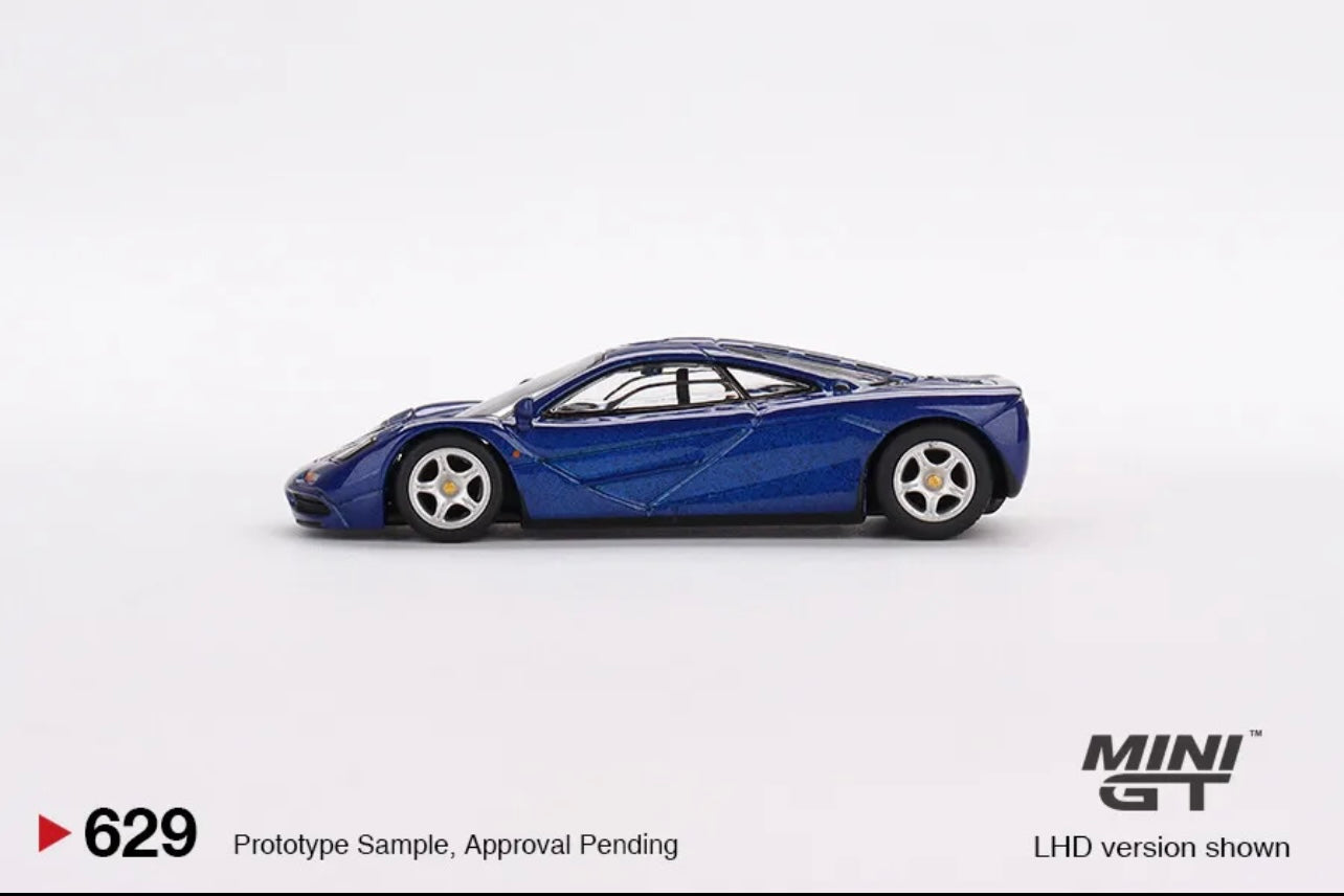 1:64 McLaren F1 Cobalt Blue Mini GT 629