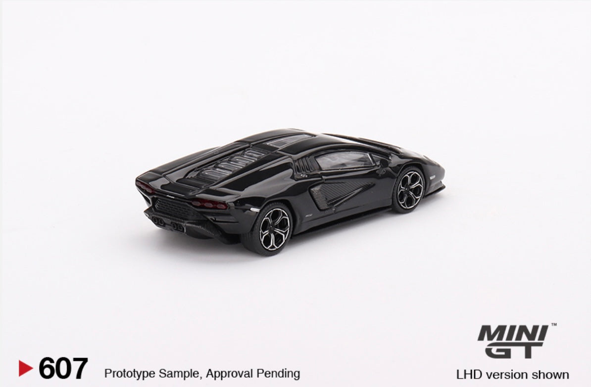 1:64 Lamborghini Countach LPI 800-4 Nero Maia Mini GT 607