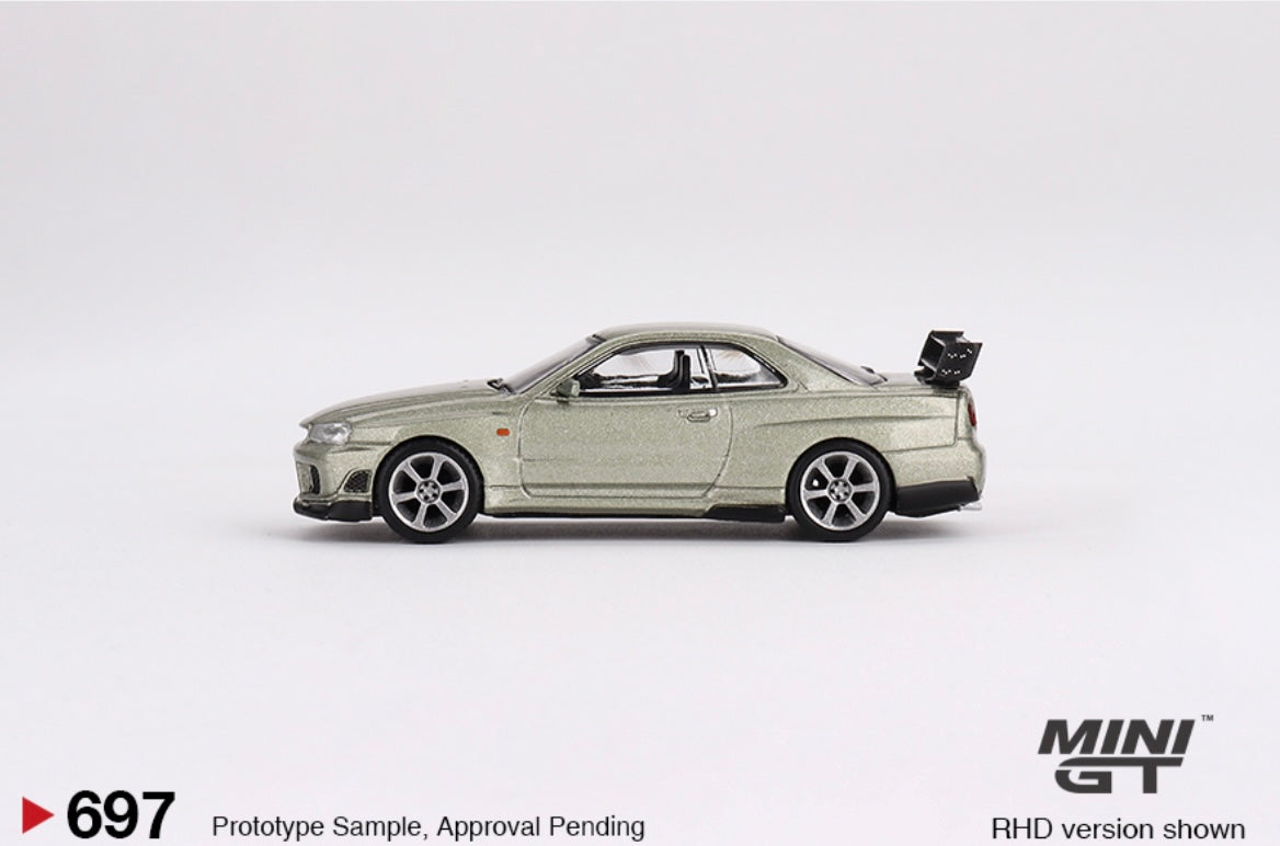 1:64 Nissan Skyline GT-R (R34)Tommykaira R-Z Millennium Jade Mini GT 697