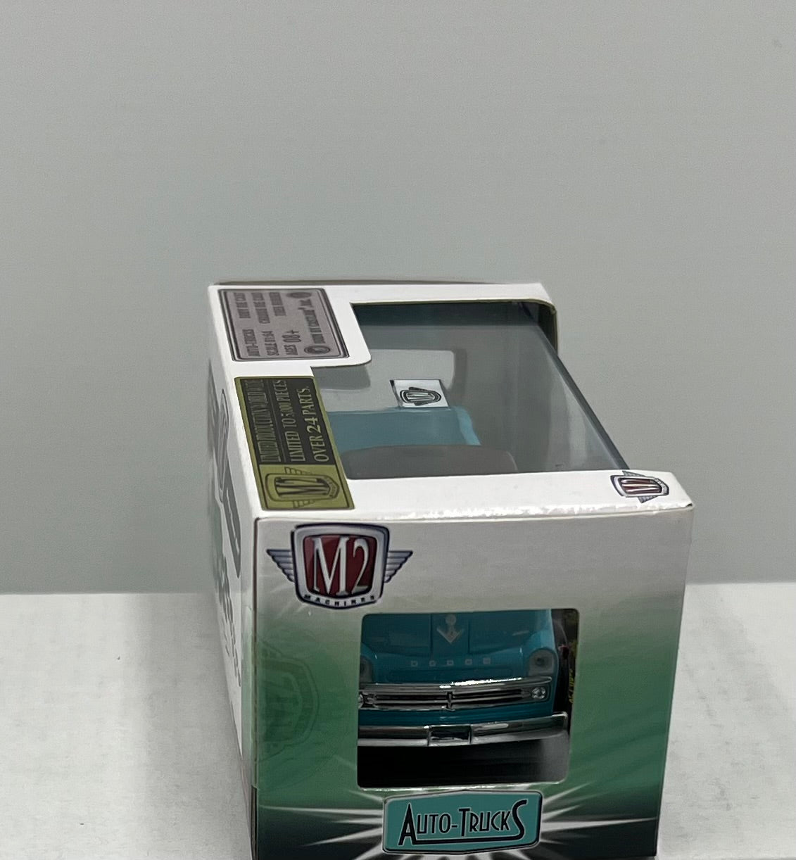 1:64 M2 Machines 1957 Dodge COE R25 Auto-Trucks