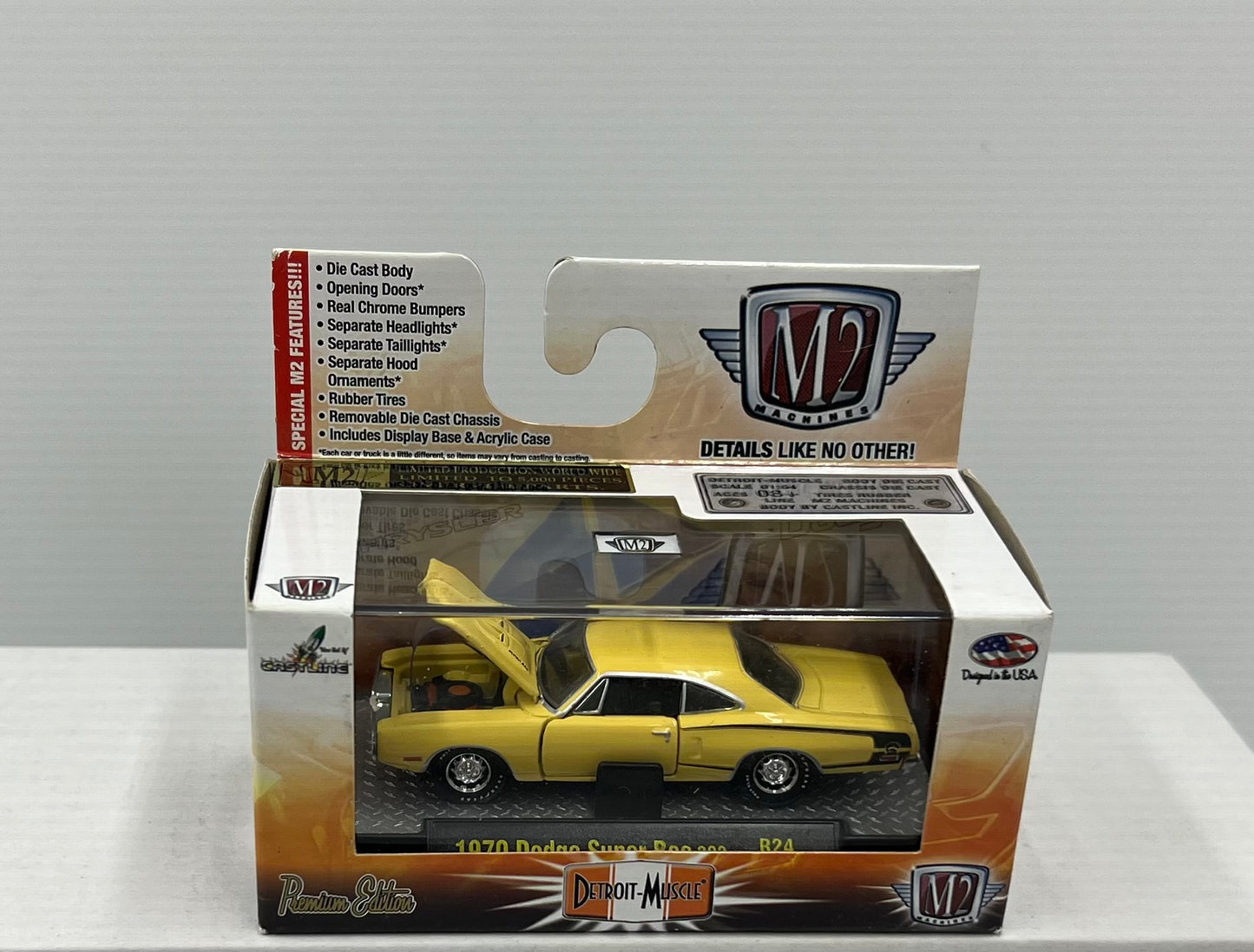 1:64 M2 Machines 1970 Dodge Super Bee 383 R24