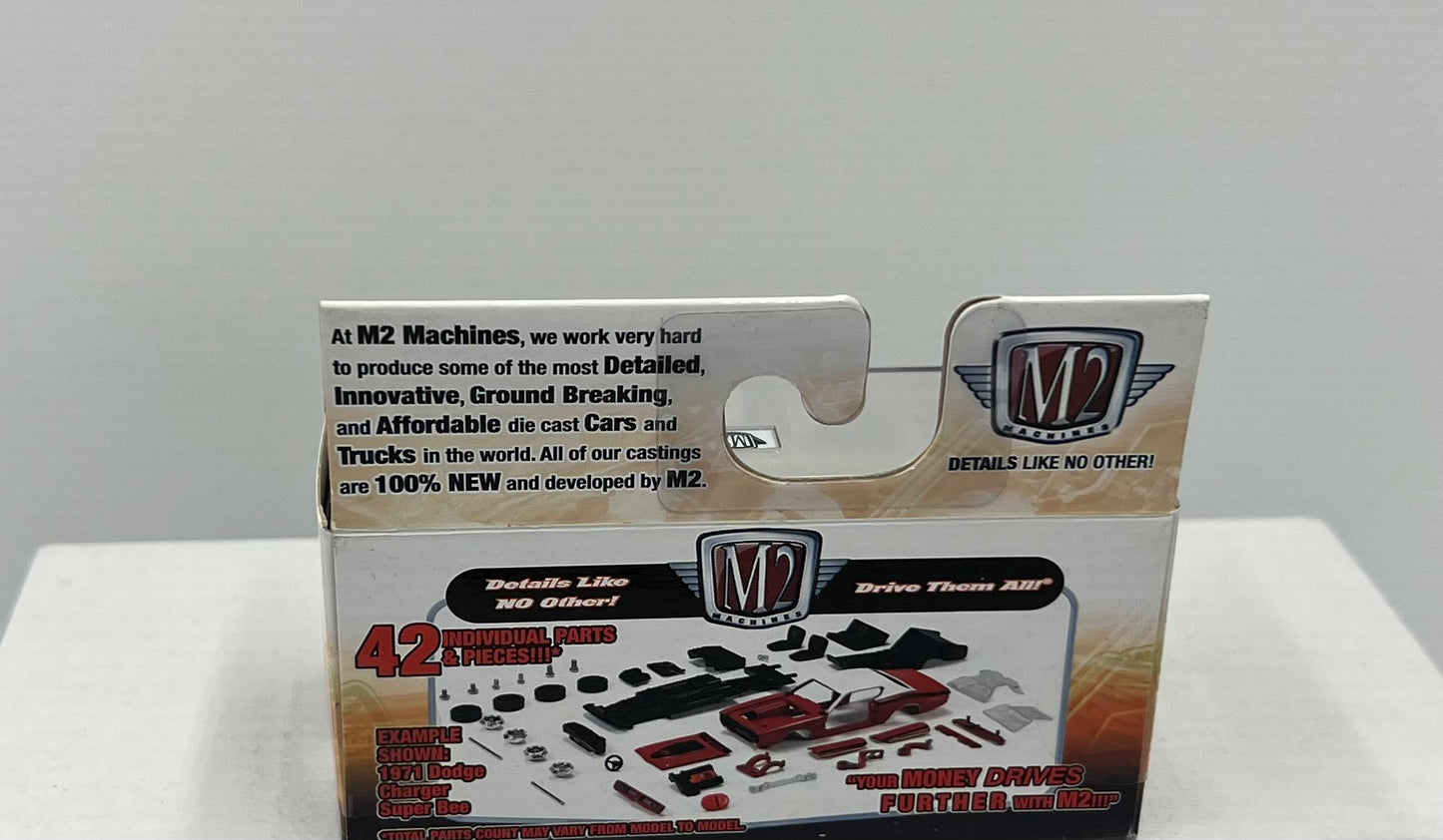 1:64 M2 Machines 1970 Dodge Super Bee 383 R24
