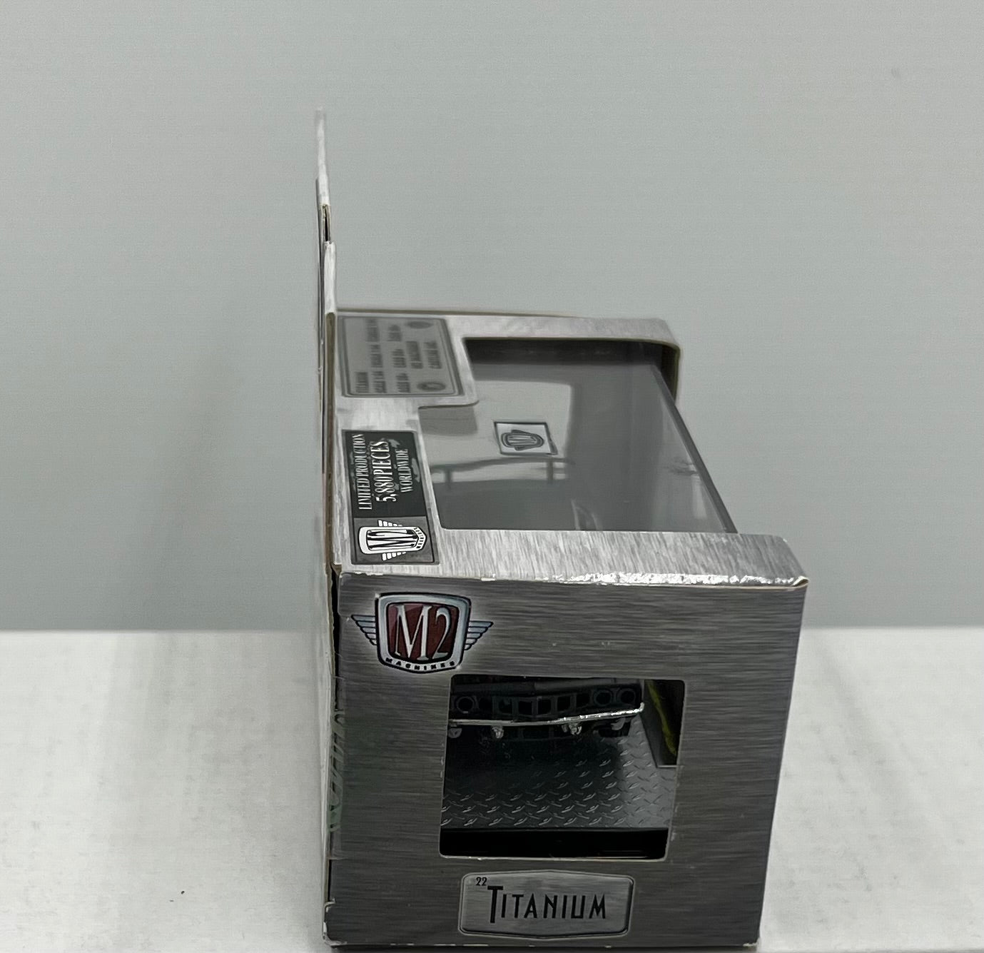 1:64 M2 Machines 1971 Plymouth Hemi Cuda Titanium T101