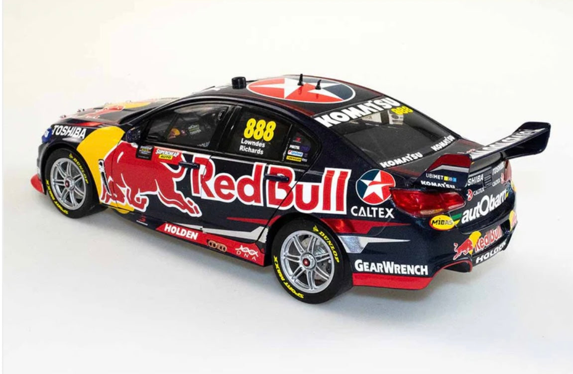 1:18 2015 Bathurst Winner Craig Lowndes Steven Richards #888 RBRA Holden VF Commodore Biante