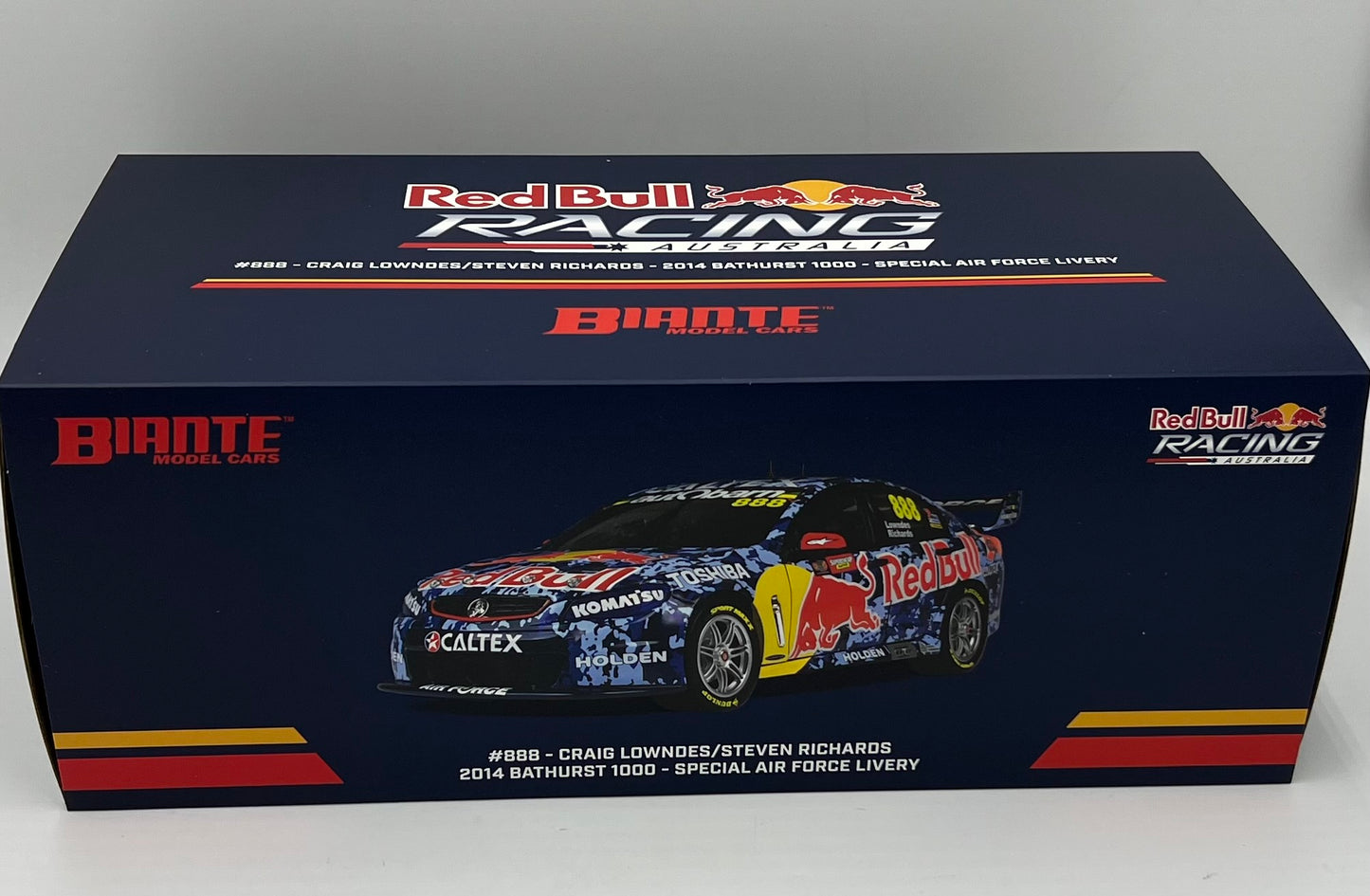 1:18 Craig Lowndes Steven Richards #888 2014 Bathurst 1000 Special Air Force Livery RBR Holden VF Commodore Biante