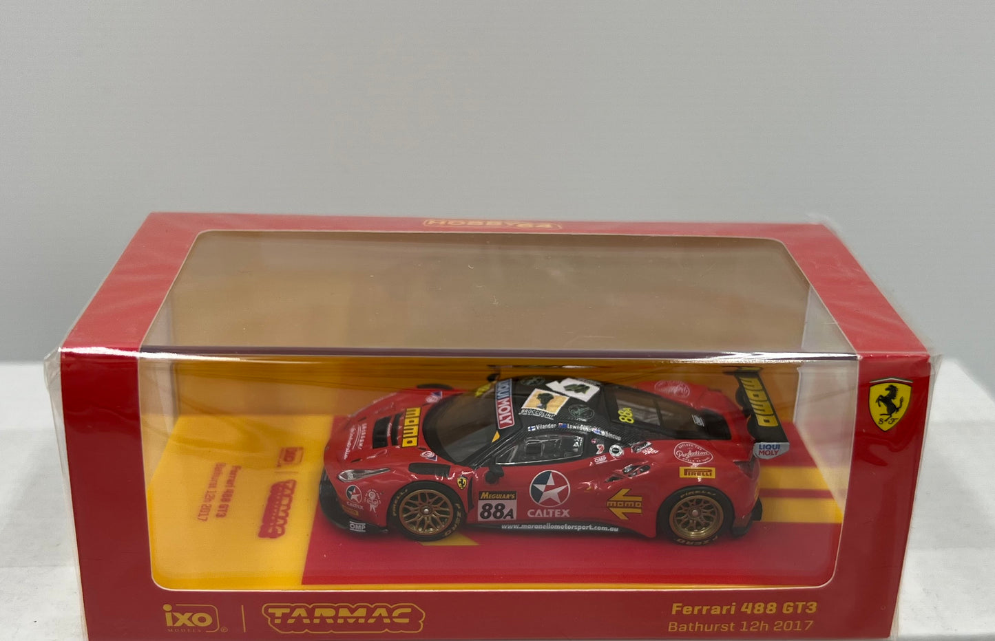 1:64 Ferrari 488 GT3 Bathurst 12h 2017 Lowndes Whincup Vilander Tarmac