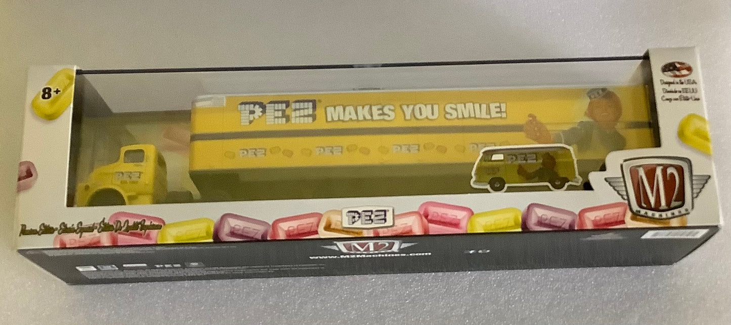 1:64 M2 Auto Hauler 58 Dodge COE & 1960 VW Delivery Van Pez M2 Machines