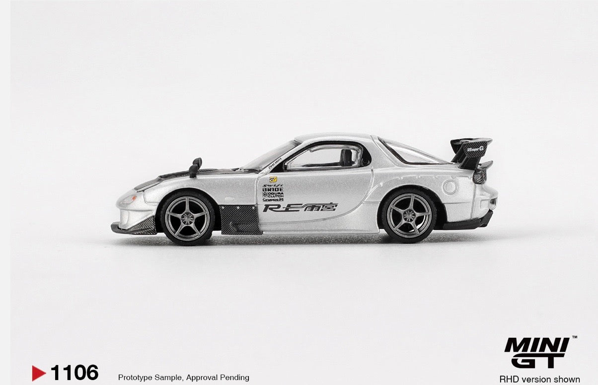 1:64 Mazda RX-7 RE Amemiya Silver Metallic Mini GT 1106