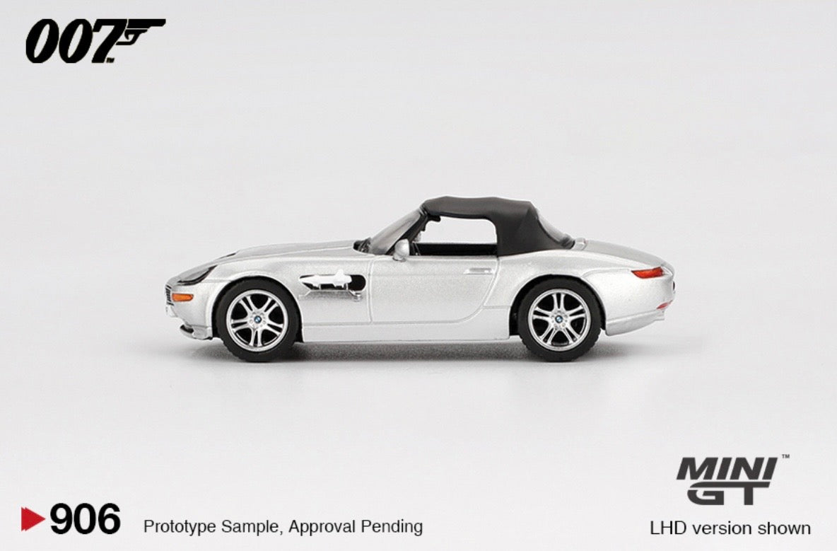 1:64 BMW Z8 The World Is Not Enough James Bond  007 Mini GT 906 -007E