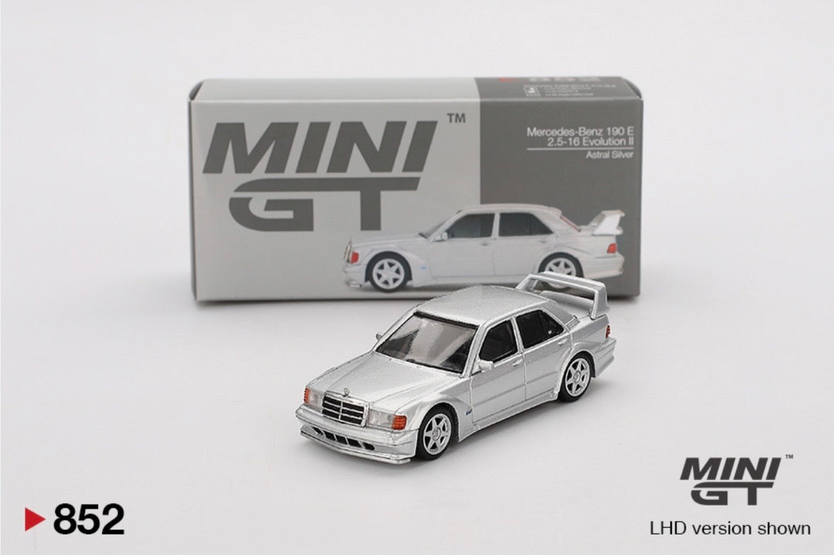 1:64 Mercedes- Benz 190 E 2.5 16 Evolution II Astral Silver Mini GT 852