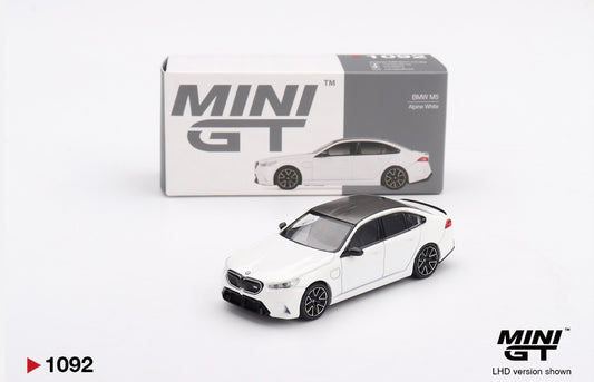 1:64 BMW M5 Alpine White Mini GT 1092