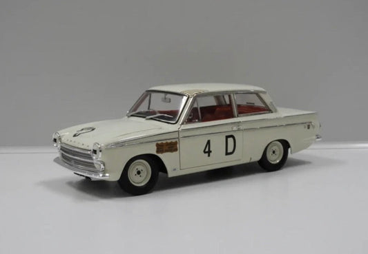 1:18 Ford Cortina GT 500 1965 Bathurst 2nd Place #4D McPhee Mulholland Classic Carlectables
