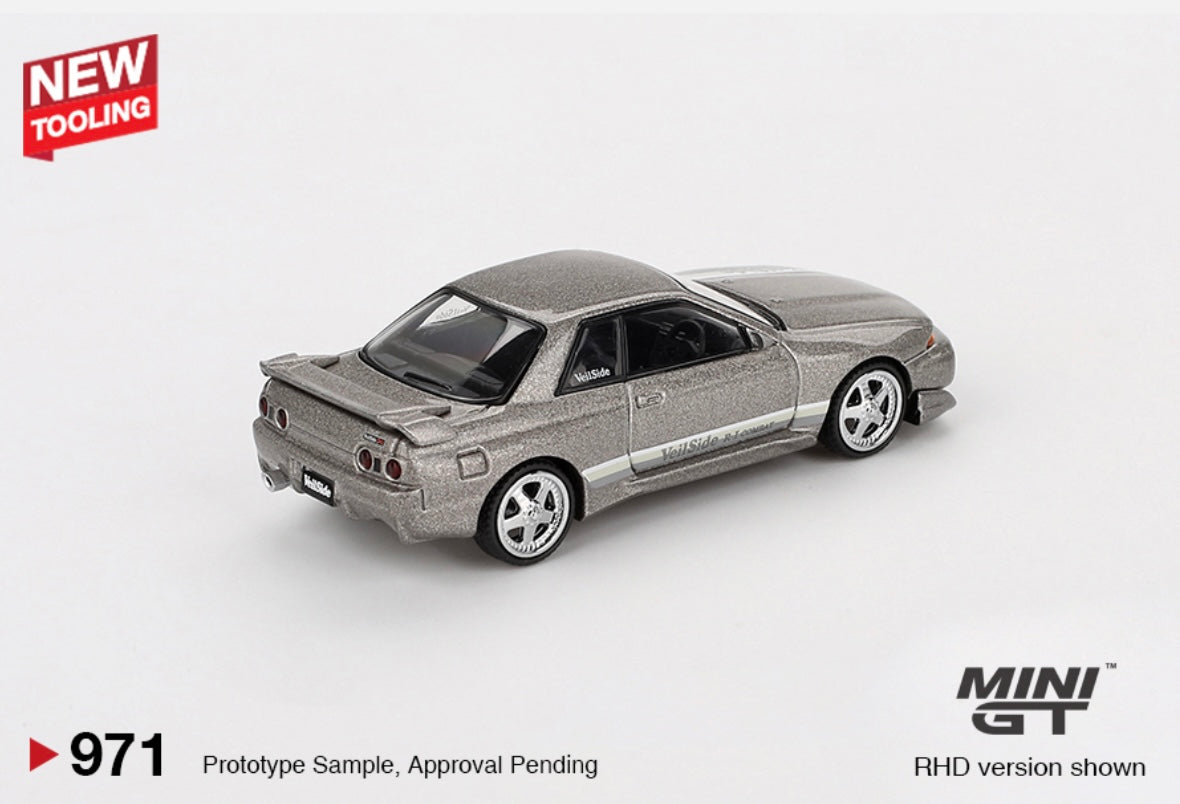 1:64 Nissan Skyline GT-R (R32) Veilside Combat C-1 Combat Grey Mini GT 971