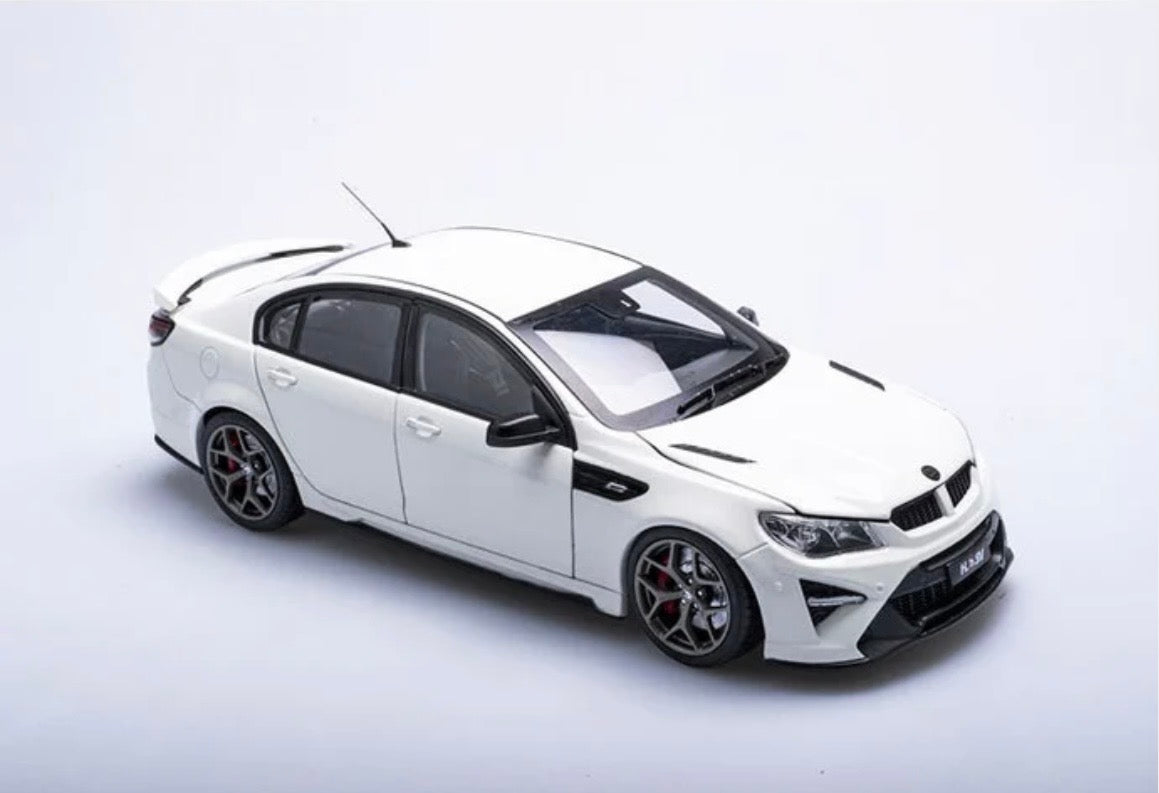 1:18 HSV Gen-F2 GTSR 2017 Heron White Biante