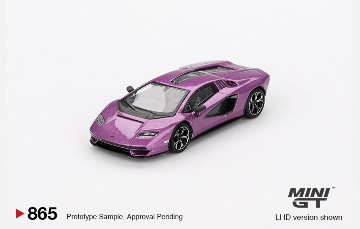 1:64 Lamborghini Countach LPI 800-4 Viola 30th Mini GT 865