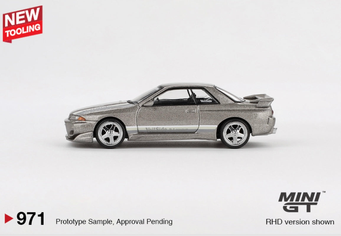 1:64 Nissan Skyline GT-R (R32) Veilside Combat C-1 Combat Grey Mini GT 971
