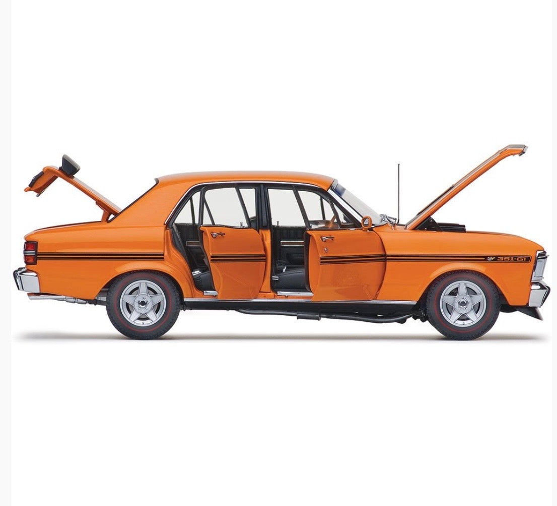 1:18 Ford XY Falcon GT-HO Phase III Raw Orange Classic Carlectables