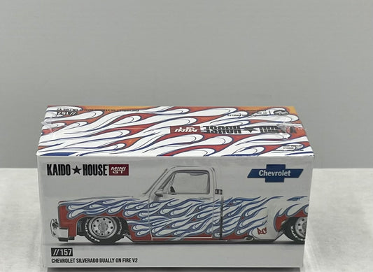 1:64 Chevrolet Silverado Dually On Fire V2 #157 Kaido House