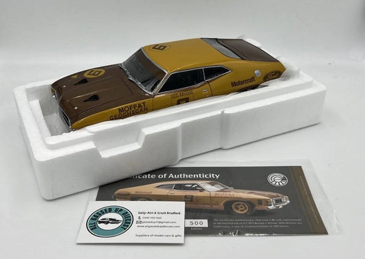 1:18 Ford XA Falcon 1973 Bathurst Winner Moffat Geoghegan #9 50th Anniversary Gold Livery Classic Carlectables