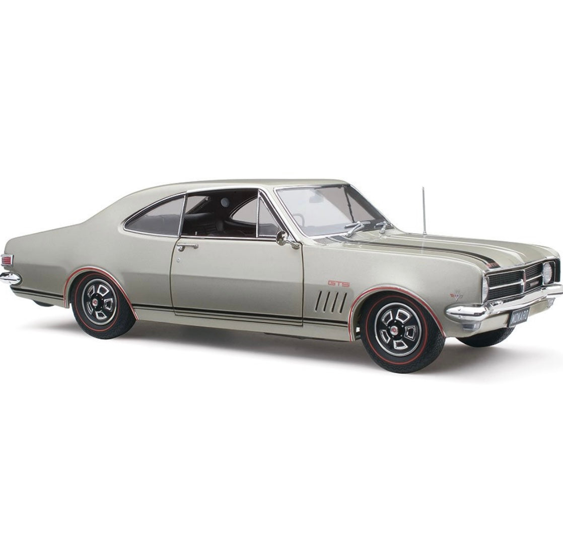 1:18 Holden HK Monaro GTS 327 Silver Mink Classic Carlectables