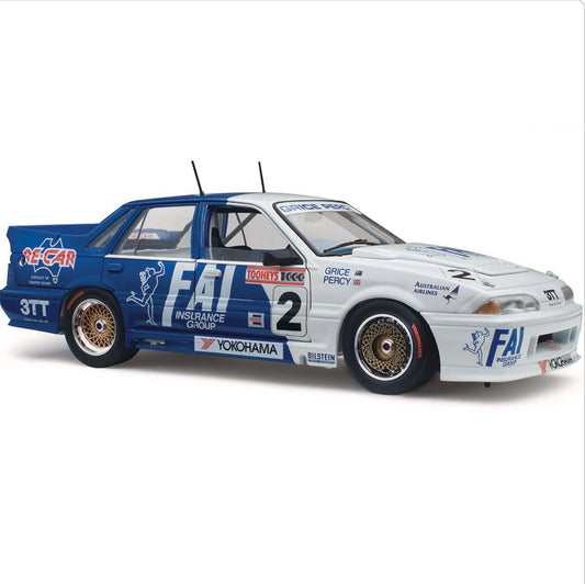 1:18 Holden VL Commodore 1988 Bathurst Grice Percy #2 Classic Carlectables