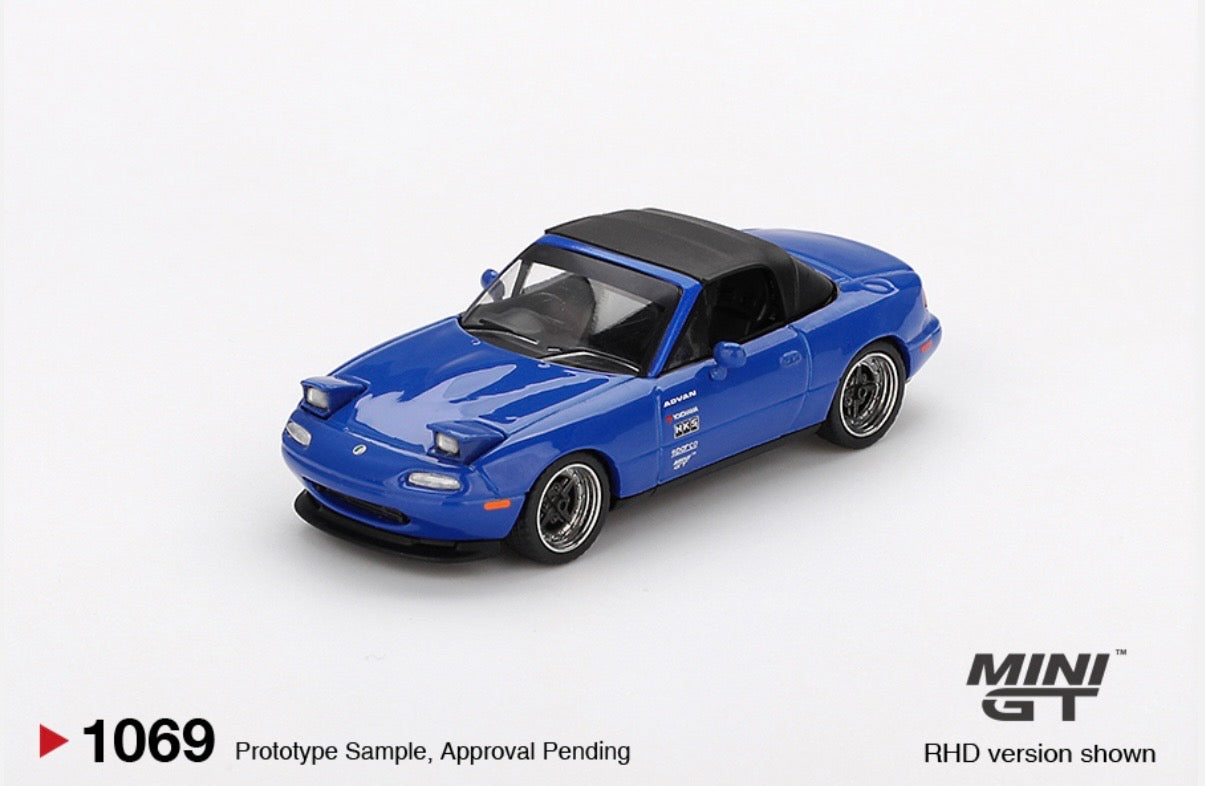1:64 Mazda Miata MX-5 (NA) Tuned Version Dark Blue Mini GT 1069