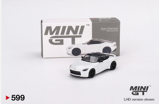 1:64 Nissan Z Performance 2023 Everest White Mini GT 599
