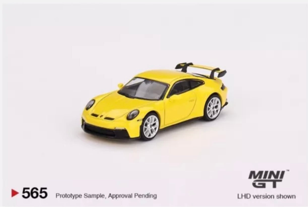 1:64 Porsche 911 GT3 Racing Yellow Mini GT 565