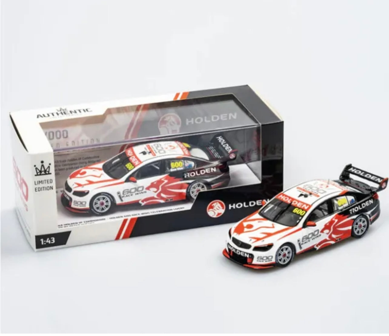 1:43 Holden VF Commodore Holden 600 Race Wins Celebration Livery Authentic Collectables