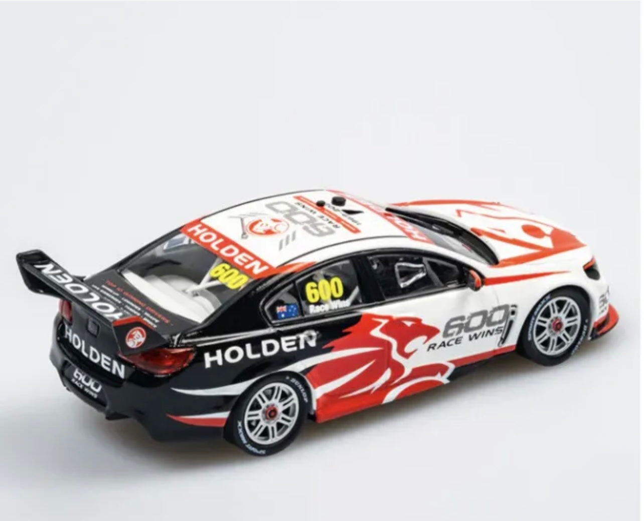 1:43 Holden VF Commodore Holden 600 Race Wins Celebration Livery Authentic Collectables