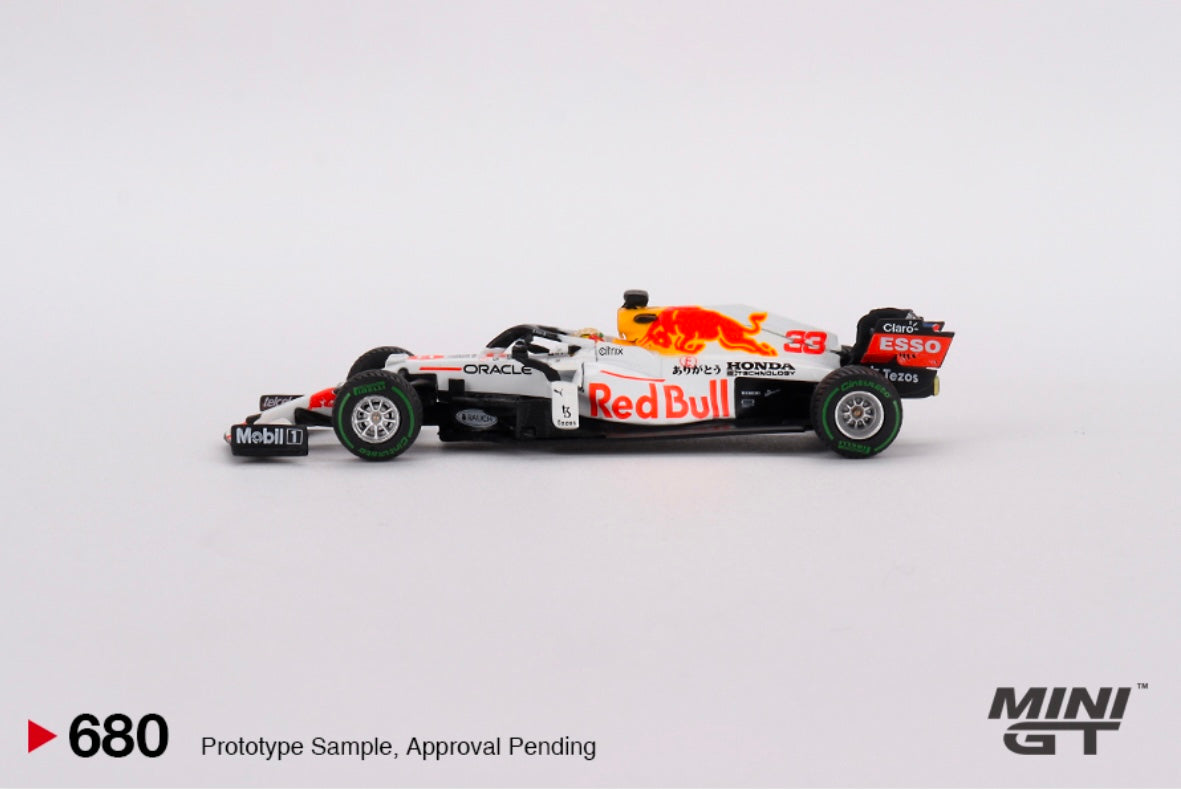 1:64 Max Verstappen #33 Red Bull Racing RB16B 2021 Turkish GP 2nd Place Mini GT 680