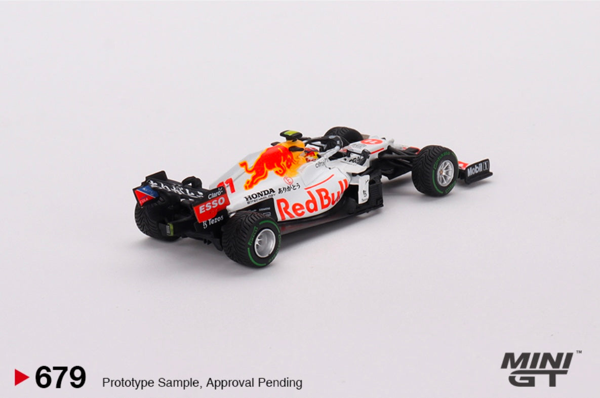 1:64 Sergio Perez #11 Red Bull Racing RB16B 2021 Turkish GP 3rd Place Mini GT 679