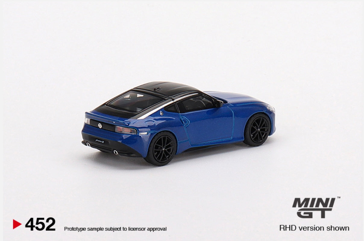 1:64 Nissan Fairlady Z Version ST 2023 Seiran Blue Mini GT 452