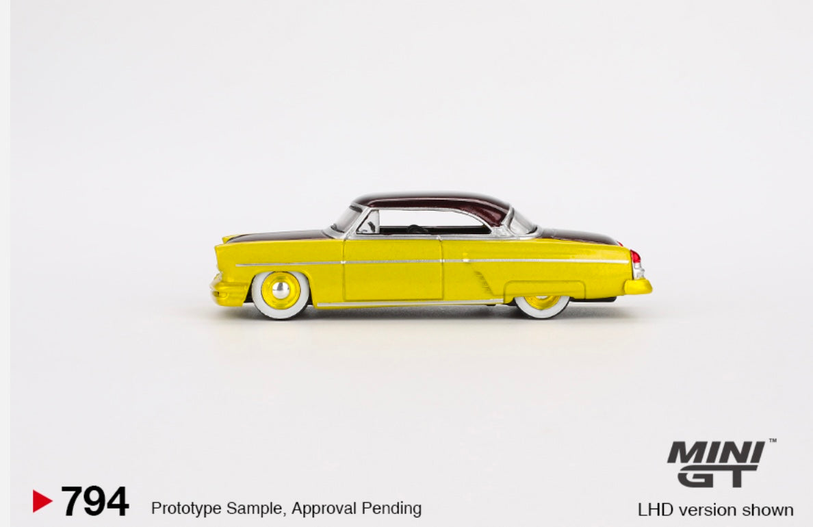 1:64 Lincoln Capri Hot Rod 1954 Lime Yellow Mini GT 794