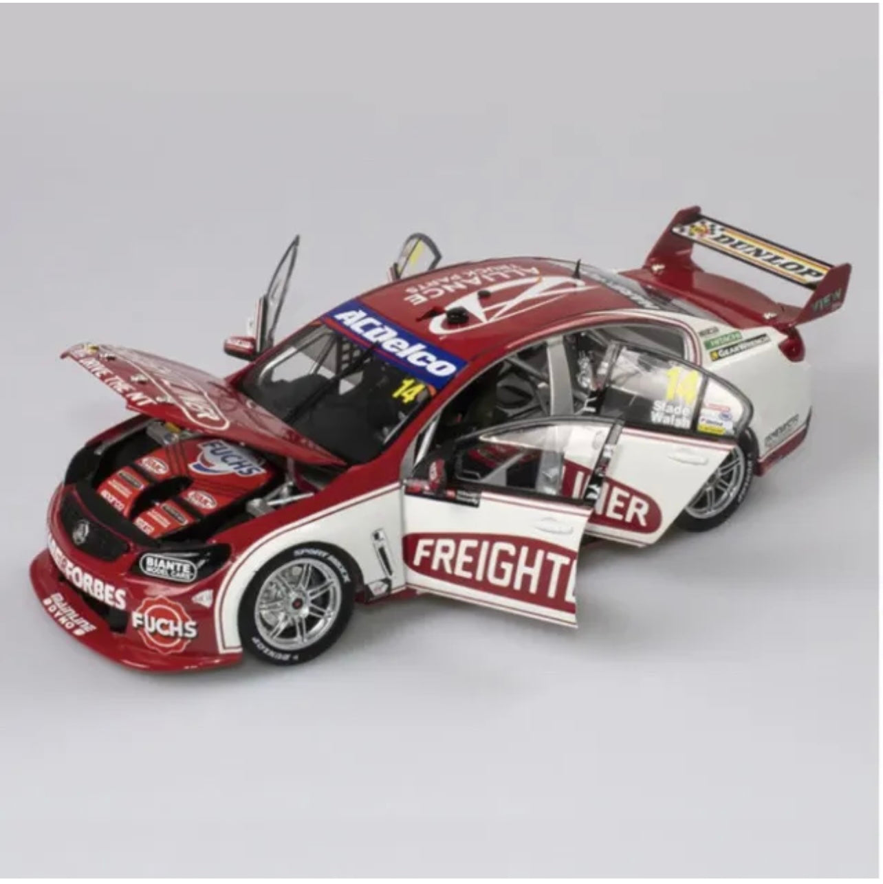 1:18 Holden VF Commodore 2016 Sandown 500 Slade/Walsh #14 Authentic Collectables