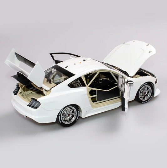 1:18 Ford Mustang GT Plain Body Edition Gloss White Authentic Collectables