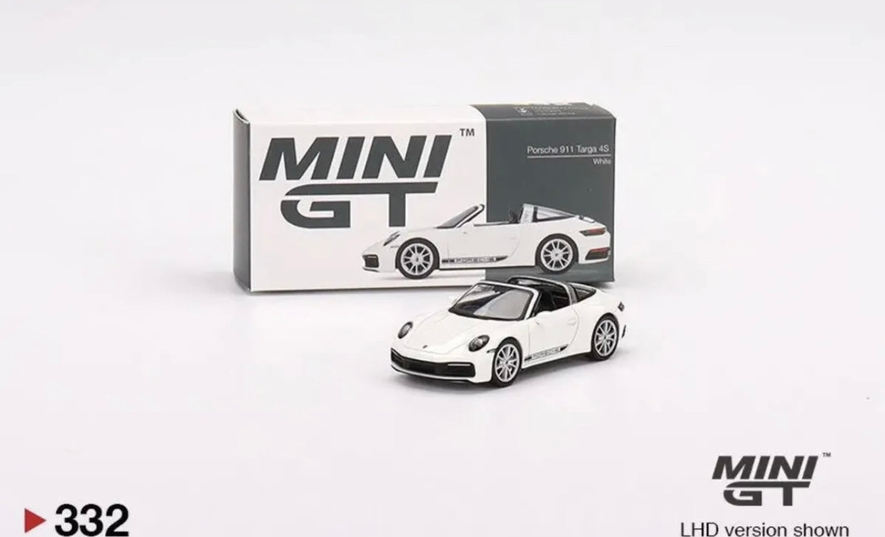 1:64 Porsche 911 Targa 4S #332 Mini GT
